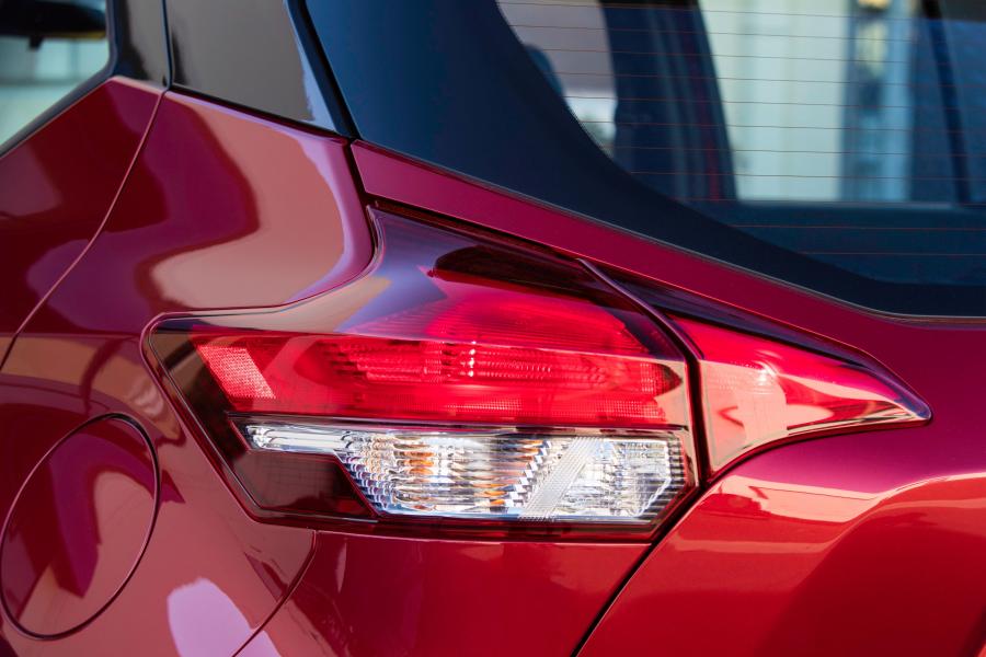 Детали экстерьера Nissan Kicks 2018 года  (NA) (фото 18 из 33)
